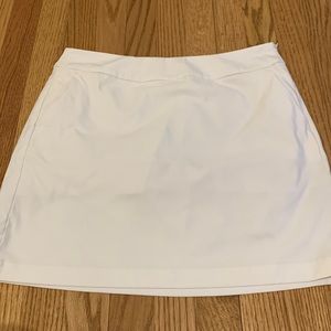Like new white Nike golf skort